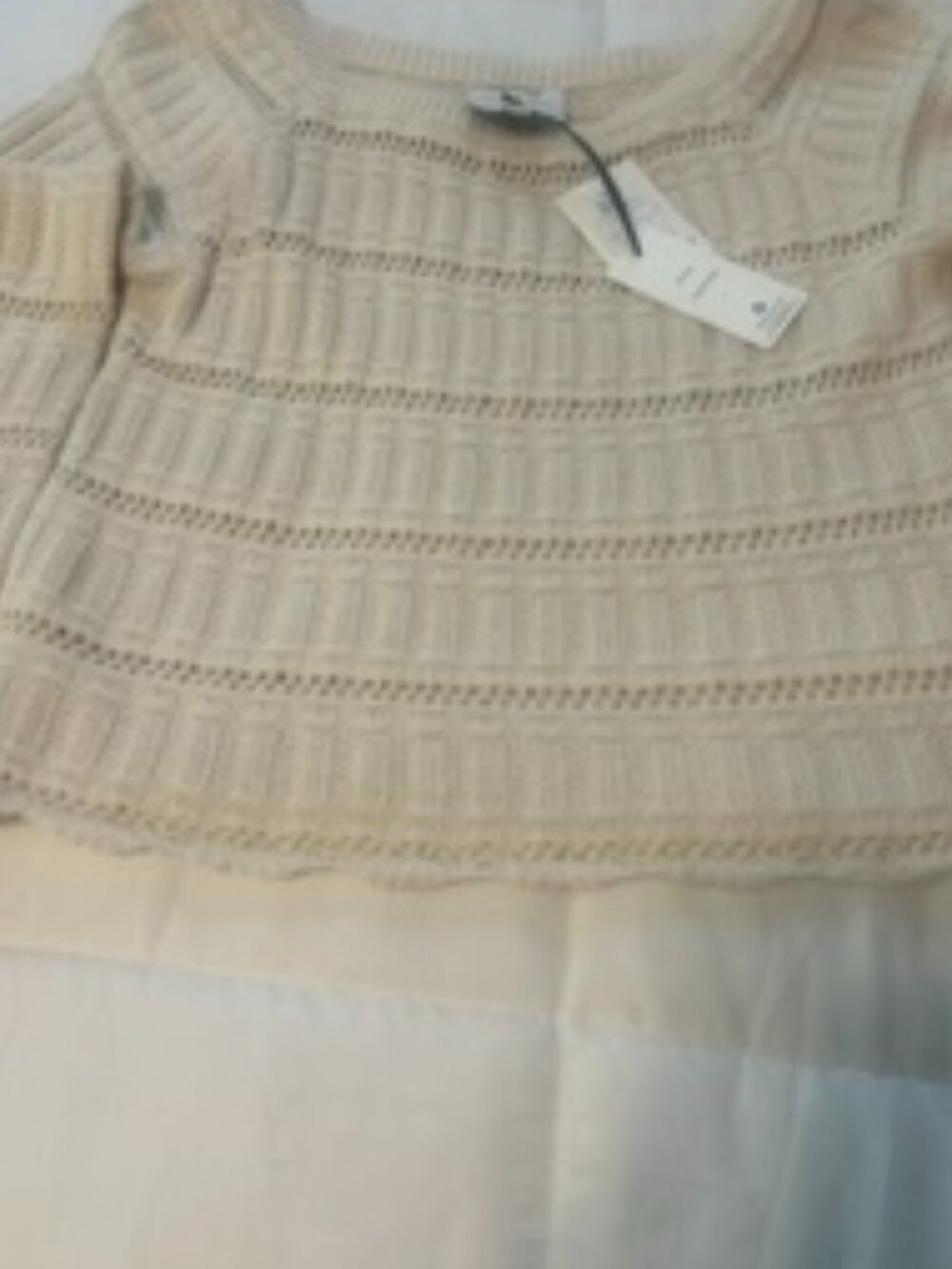 Pink Rose sweater size L, NWT